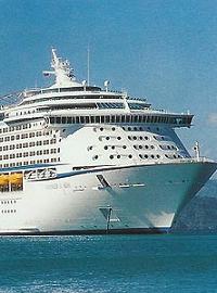 Судно Voyager of the Seas британской круизной компании Royal Caribbean Cruises (RCL)